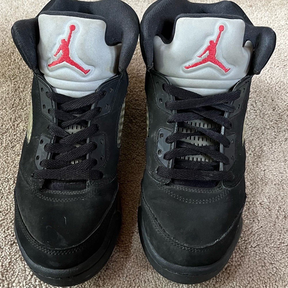 Air Jordon 5 Retro black 6.5 youth